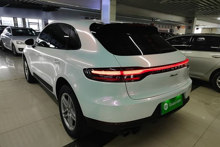 Used Porsche Macan 2021 Macan 2.0T Rear Left 45 Deg