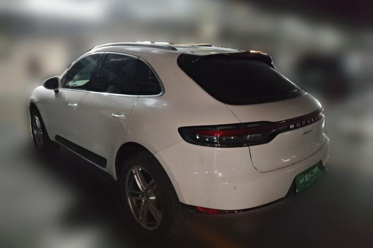 Used Porsche Macan 2021 Macan 2.0T Rear Left 45 Deg