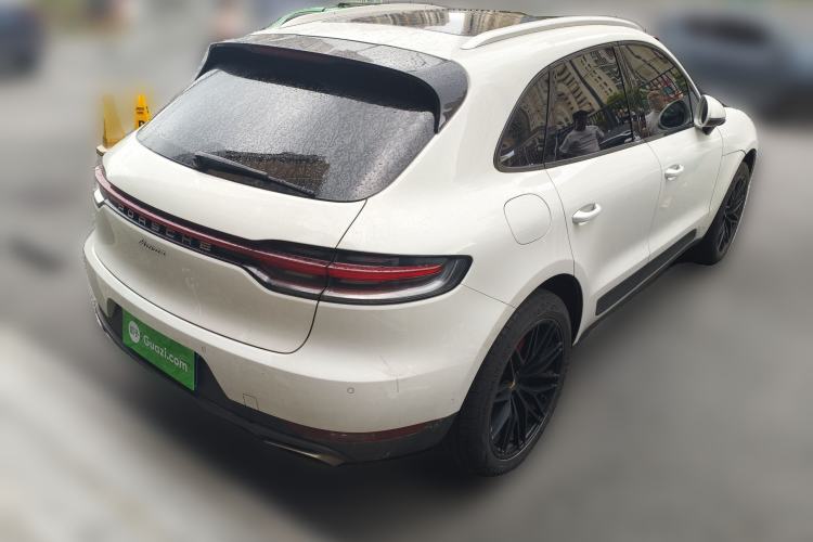 Used Porsche Macan 2021 Macan 2.0T Rear Right 45 Deg