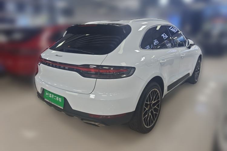 Used Porsche Macan 2021 Macan 2.0T Rear Right 45 Deg