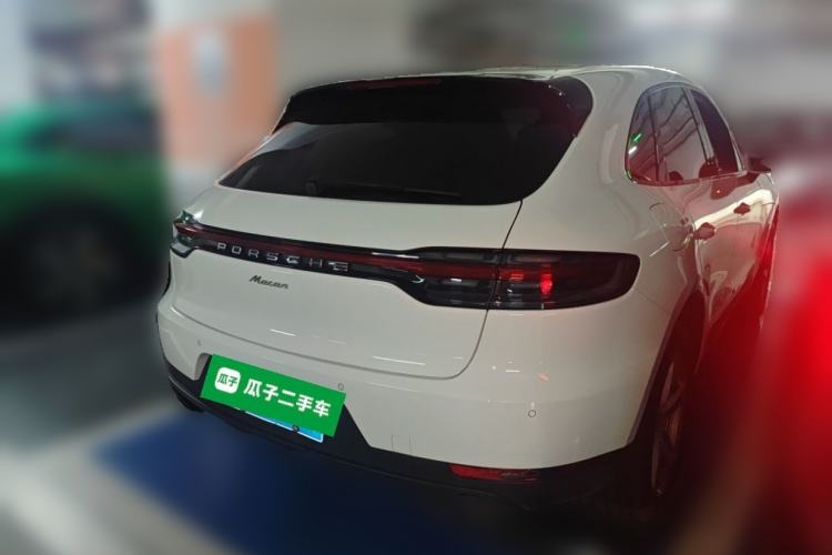Used Porsche Macan 2021 Macan 2.0T Rear Right 45 Deg
