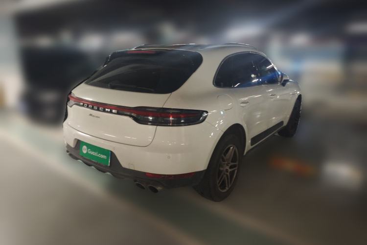 Used Porsche Macan 2021 Macan 2.0T Rear Right 45 Deg