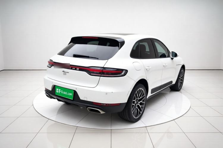Used Porsche Macan 2021 Macan 2.0T Rear Right 45 Deg
