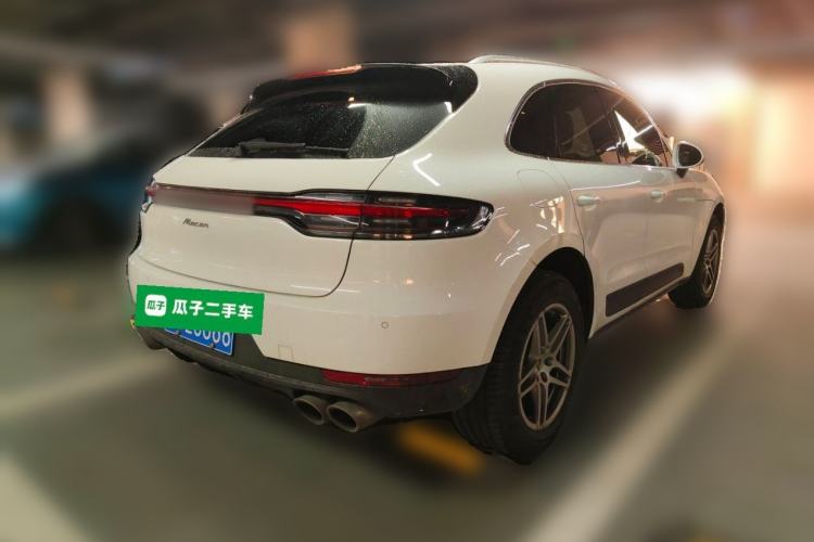 Used Porsche Macan 2021 Macan 2.0T Rear Right 45 Deg