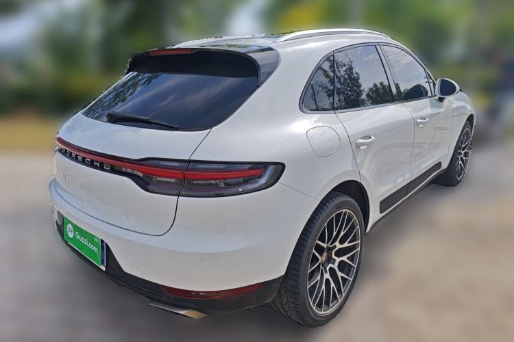Used Porsche Macan 2021 Macan 2.0T Rear Right 45 Deg
