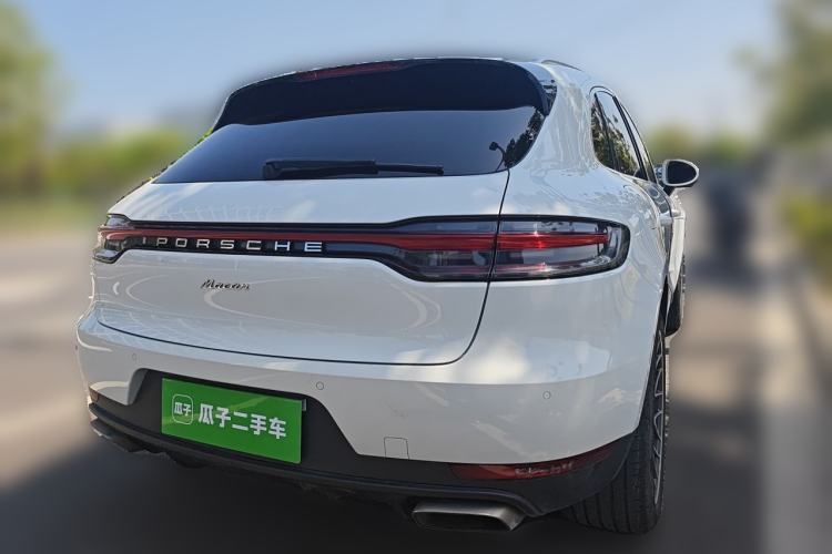 Used Porsche Macan 2021 Macan 2.0T Rear Right 45 Deg