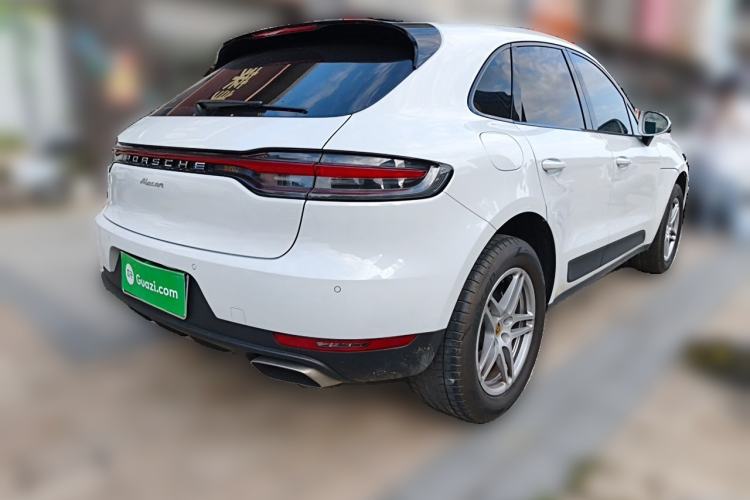 Used Porsche Macan 2021 Macan 2.0T Rear Right 45 Deg