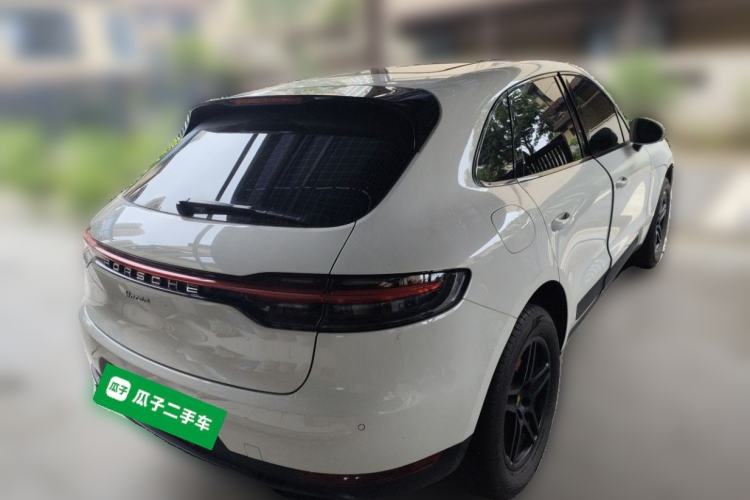 Used Porsche Macan 2021 Macan 2.0T Rear Right 45 Deg