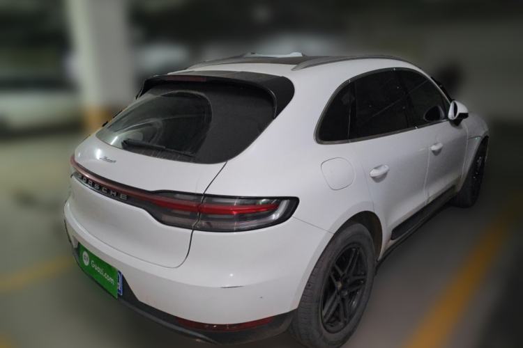 Used Porsche Macan 2021 Macan 2.0T Rear Right 45 Deg