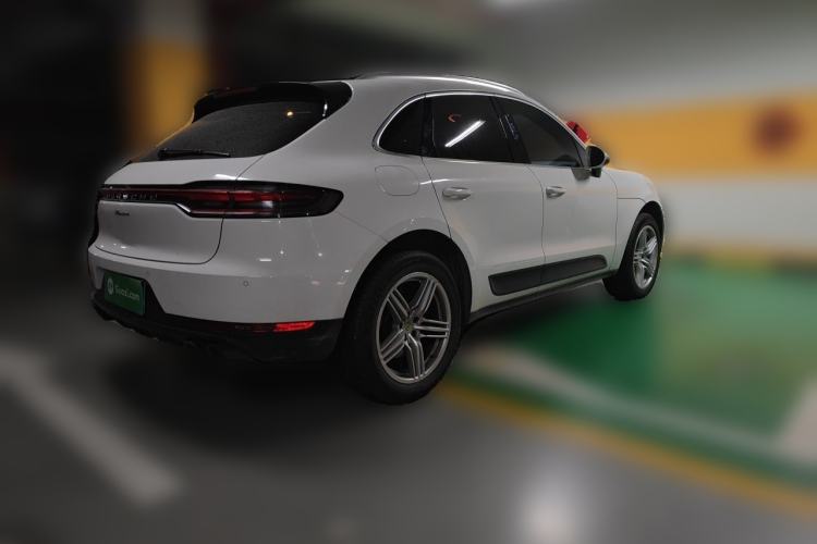 Used Porsche Macan 2021 Macan 2.0T Rear Right 45 Deg