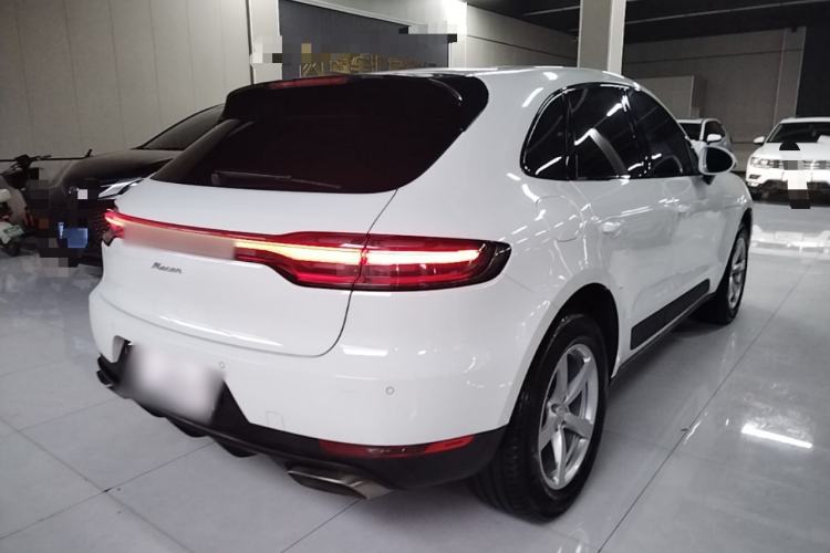 Used Porsche Macan 2021 Macan 2.0T Rear Right 45 Deg