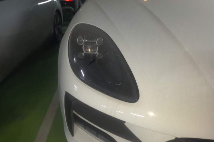 Used Porsche Macan 2021 Macan 2.0T Right Front Headlight