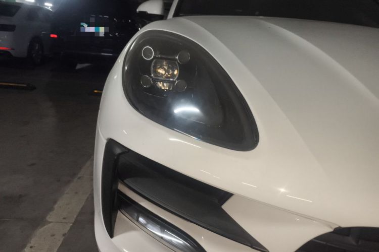 Used Porsche Macan 2021 Macan 2.0T Right Front Headlight