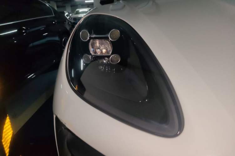 Used Porsche Macan 2021 Macan 2.0T Right Front Headlight