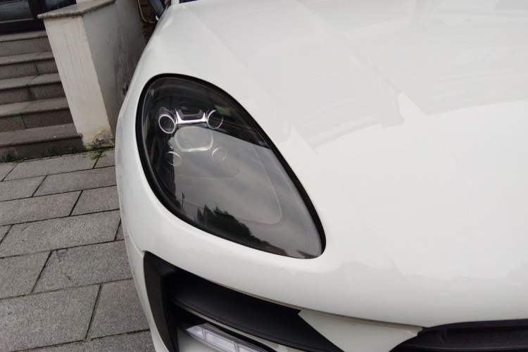 Used Porsche Macan 2021 Macan 2.0T Right Front Headlight