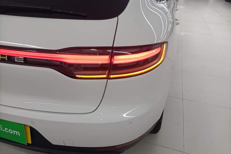 Used Porsche Macan 2021 Macan 2.0T Right Rear Taillight