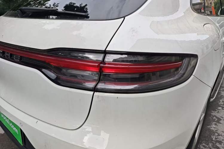 Used Porsche Macan 2021 Macan 2.0T Right Rear Taillight