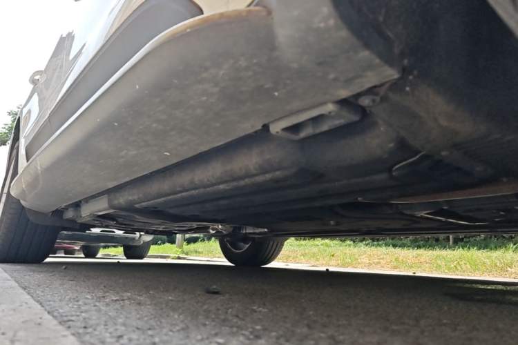 Used Porsche Macan 2021 Macan 2.0T Right Side Sill