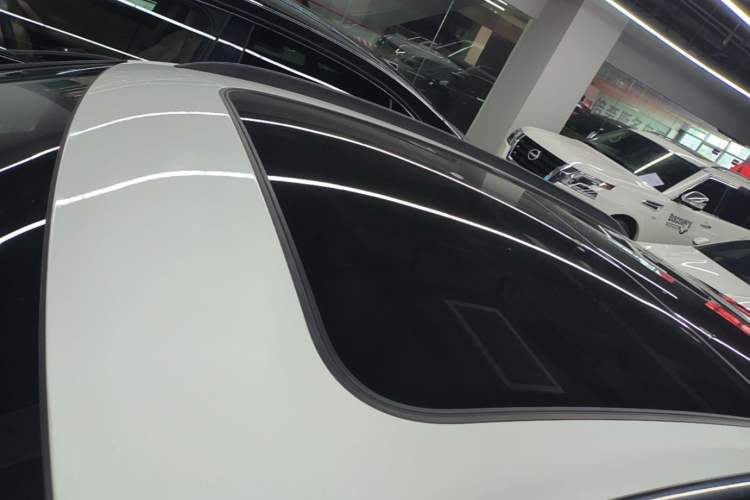 Used Porsche Macan 2021 Macan 2.0T Roof