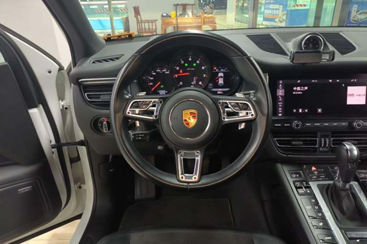 Used Porsche Macan 2021 Macan 2.0T Steering Wheel