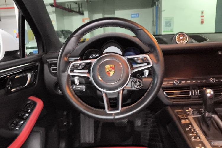 Used Porsche Macan 2021 Macan S 3.0T Steering Wheel
