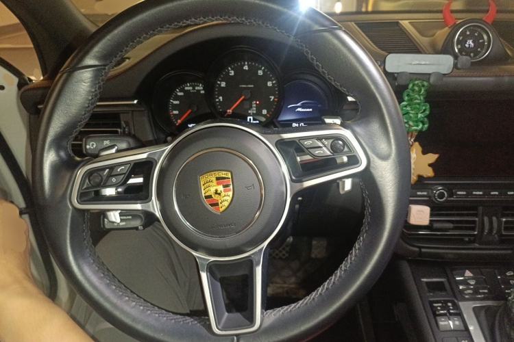 Used Porsche Macan 2021 Macan 2.0T Steering Wheel