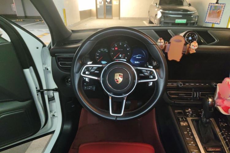 Used Porsche Macan 2021 Macan 2.0T Steering Wheel