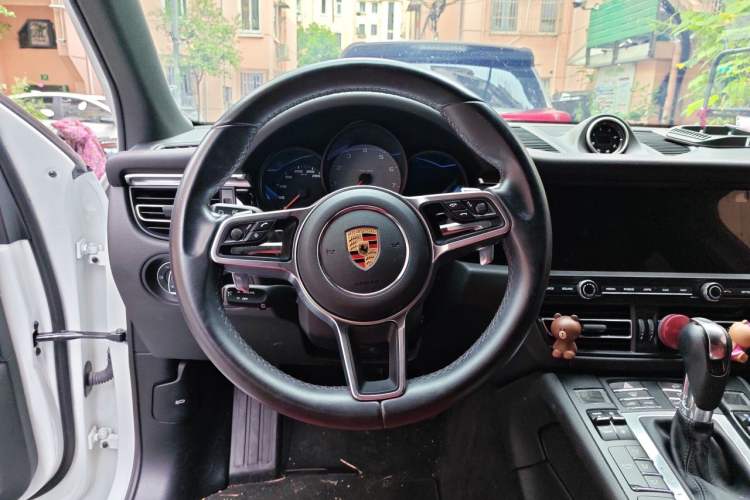 Used Porsche Macan 2021 Macan S 3.0T Steering Wheel