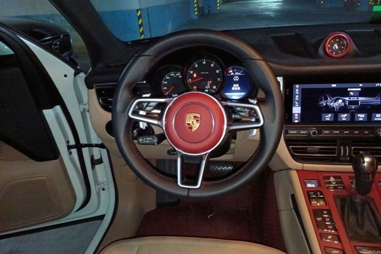 Used Porsche Macan 2021 Macan 2.0T Steering Wheel