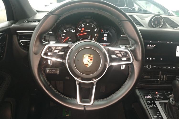 Used Porsche Macan 2021 Macan 2.0T Steering Wheel
