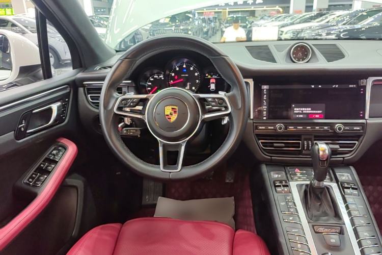 Used Porsche Macan 2021 Macan 2.0T Steering Wheel