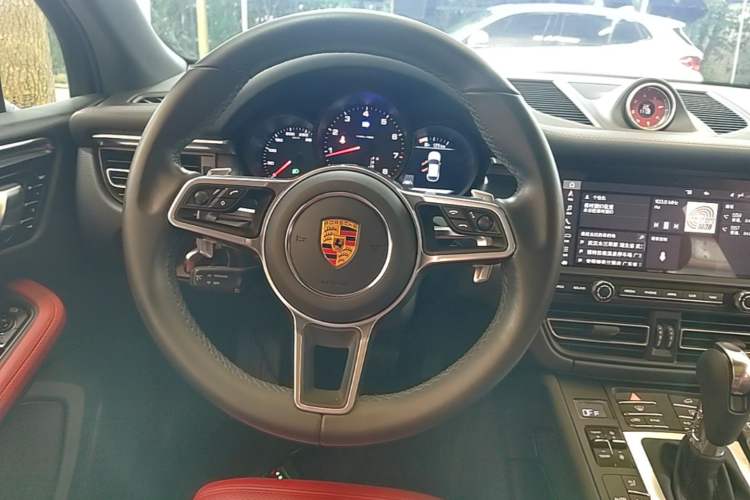 Used Porsche Macan 2021 Macan 2.0T Steering Wheel