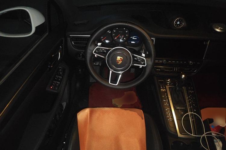 Used Porsche Macan 2021 Macan 2.0T Steering Wheel