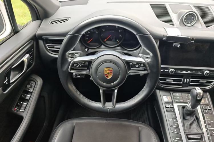 Used Porsche Macan 2021 Macan 2.0T Steering Wheel