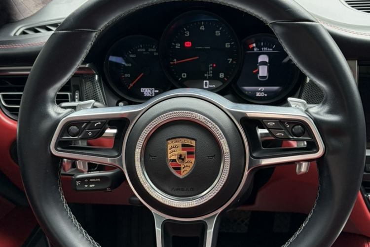 Used Porsche Macan 2021 Macan 2.0T Steering Wheel