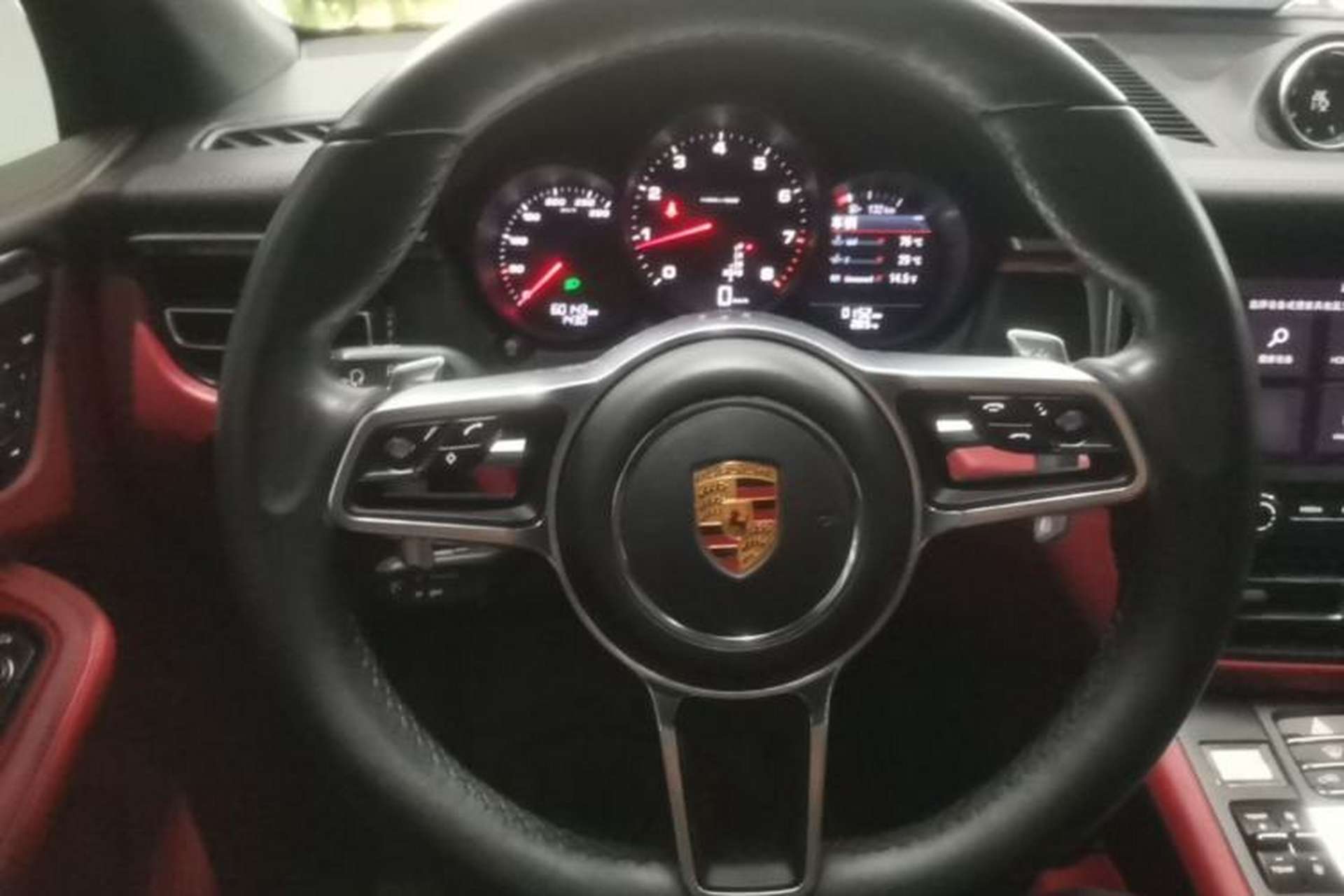 Used Porsche Macan 2021 Macan 2.0T Steering Wheel