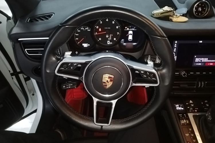 Used Porsche Macan 2021 Macan 2.0T Steering Wheel