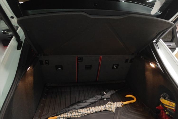 Used Porsche Macan 2021 Macan 2.0T Trunk