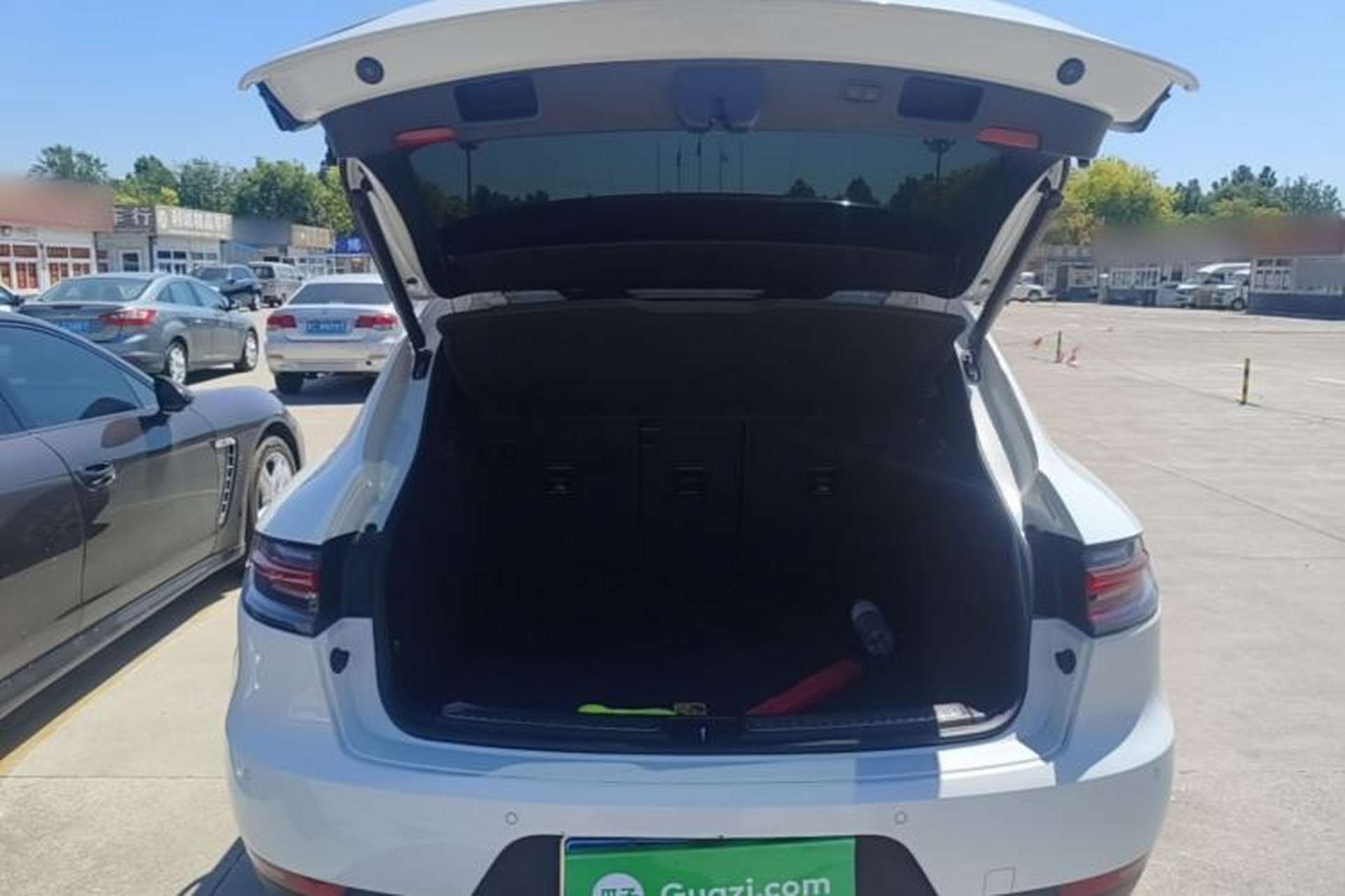 Used Porsche Macan 2021 Macan 2.0T Trunk