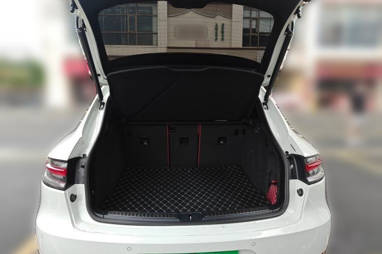 Used Porsche Macan 2021 Macan S 3.0T Trunk