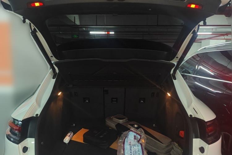 Used Porsche Macan 2021 Macan 2.0T Trunk