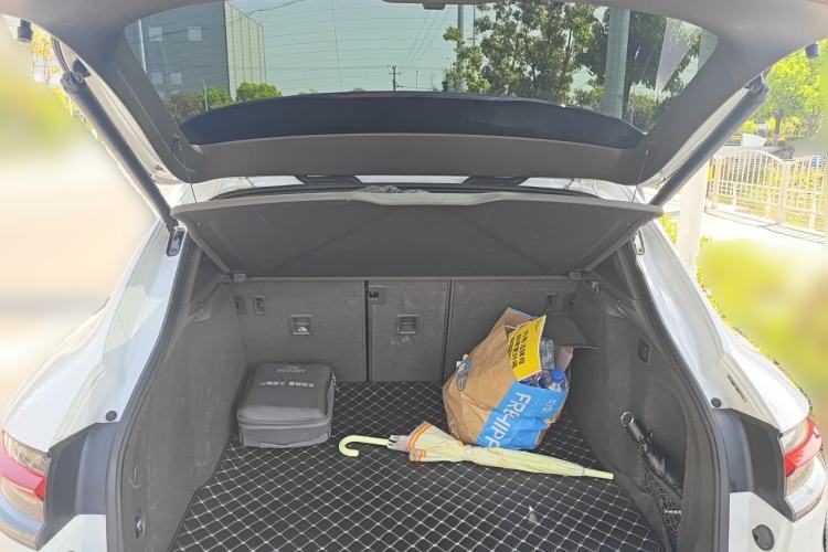 Used Porsche Macan 2021 Macan 2.0T Trunk