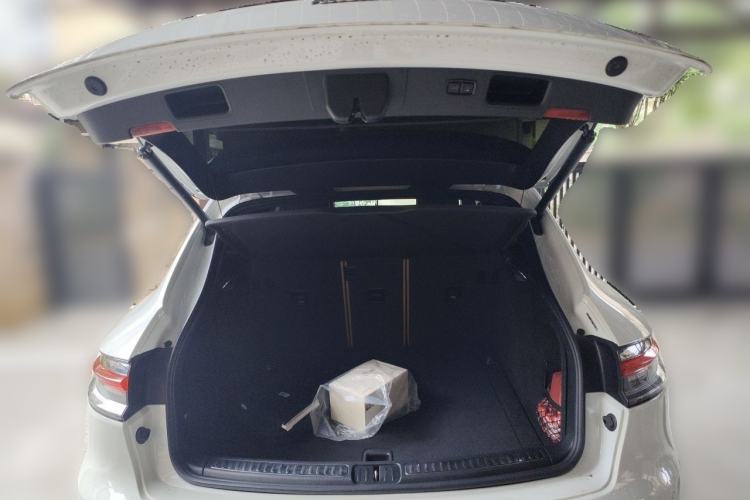 Used Porsche Macan 2021 Macan 2.0T Trunk