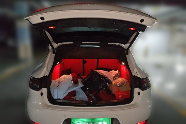 Used Porsche Macan 2021 Macan 2.0T Trunk