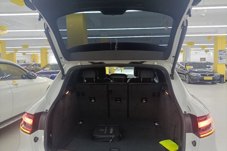 Used Porsche Macan 2021 Macan 2.0T Trunk