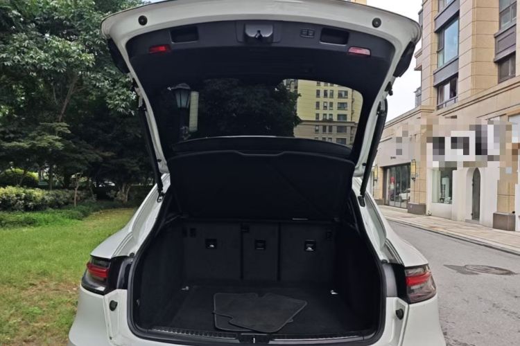 Used Porsche Macan 2021 Macan 2.0T Trunk