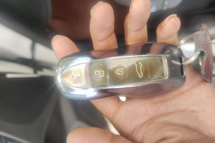 Used Porsche Macan 2021 Macan 2.0T Vehicle Key