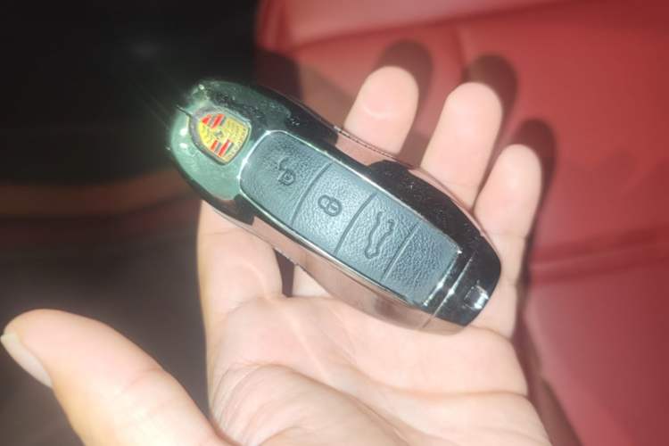 Used Porsche Macan 2021 Macan 2.0T Vehicle Key