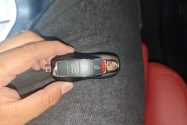 Used Porsche Macan 2021 Macan 2.0T Vehicle Key