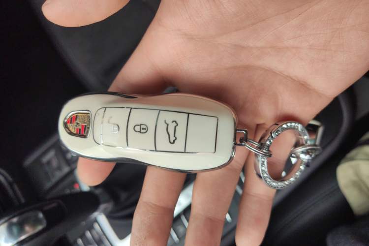 Used Porsche Macan 2021 Macan 2.0T Vehicle Key